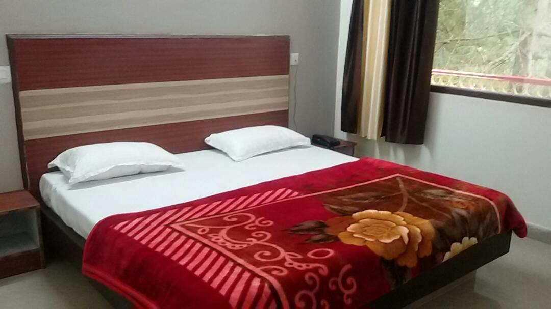 Hotel Deep Forest Касол Екстериор снимка